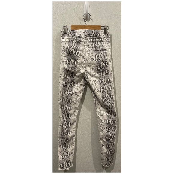 ZARA Snake Print High Rise Black White Jeans - Picture 3 of 3
